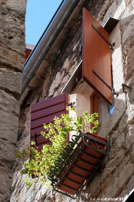 Apartments Salvezani Split Exterior photo